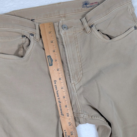 Faherty Jeans Mens 32x32 Beige Slim Straight Stretch Denim Pants Leather Patch - Picture 8 of 13